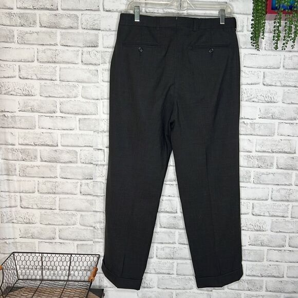 Lands End Traditional Fit Dark Gray Dress Pants Cuffed Size 32/28 Waist 32 Short - Picture 5 of 8